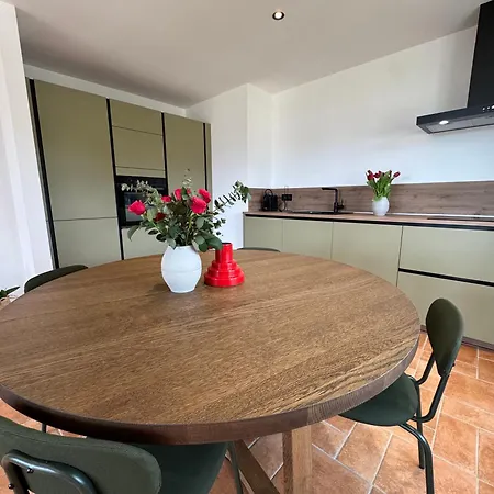 Spacieux Et Lumineux 2 Vue Centre-ville De Porto-vecchio Апартаменты Порто-Веккьо